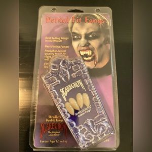 New sealed Scarecrow Shredders double fangs Dental fit fangs